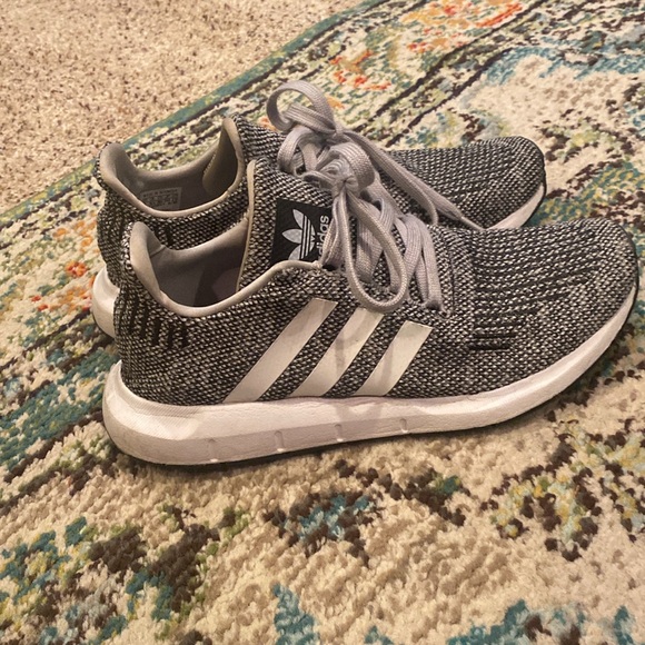 Adidas exercise shoes for sale - Picture 2 of 4